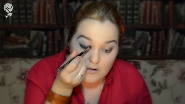 Макияж смоки айс с кремовыми тенями. Smokey eye make up tutorial смотреть онлайн