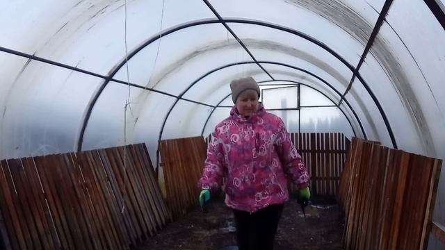 2 мая/снежно?/ готовим теплицу к посадке ? смотреть онлайн