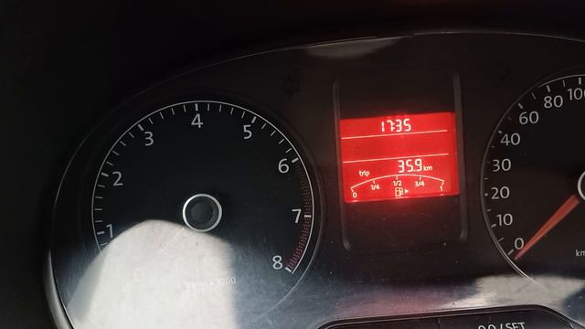 Как сбросить INSP межсервисный интервал замены масла на Volkswagen Polo.