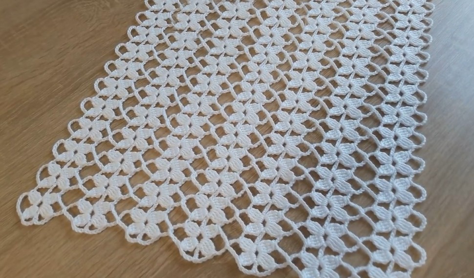 Вязание крючком: Цветочный узор для создания палантинов, шарфов и шалей смотреть онлайн