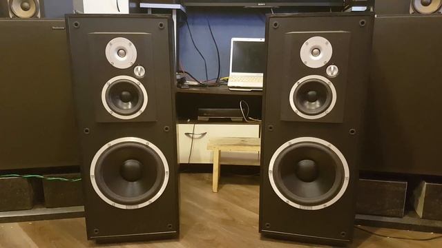 Infinity studìo monitor sm215