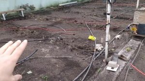 Как не надо делать теплый грунт в теплице!