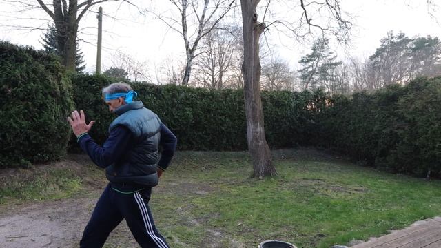 Техника спортивной ходьбы для тех кто старше 60 ти лет.  60+
