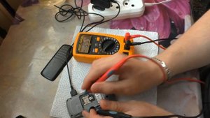 Samsung GT-E1080W (Бабушкафон)  не включается, не заряжается