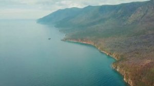 Бесплатное видео с дрона  Бухта Песчаная  Озеро Байкал  Free video from drone  Summer  Lake  Rocks