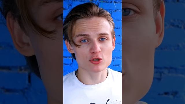 Укладка ВОЛОС В Домашних УСЛОВИЯХ. Дешевая укладка прически #shorts смотреть онлайн