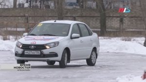 В Волгоградской области ДОСААФ обучает участников СВО вождению на спецавтомобиле