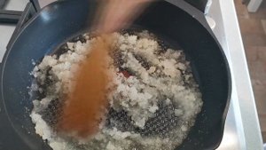 ЖАРЕНЫЕ БАНАНЫ В КАРАМЕЛИ. УЛЕТНЫЙ ДЕСЕРТ.