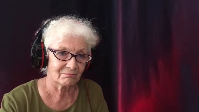 Linkin Park - In The End | РЕАКЦИЯ БАБУШКИ ХЕЙТЕР | REACTION GRANDMA смотреть онлайн