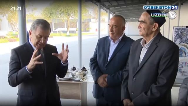 Шавкат Мирзиёев қайта тикланган Тошкент чинни заводига ташриф буюрди смотреть онлайн
