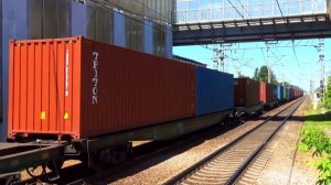 Электровоз ВЛ10У-564 с контейнерным грузовым поездом, платформа Алабушево