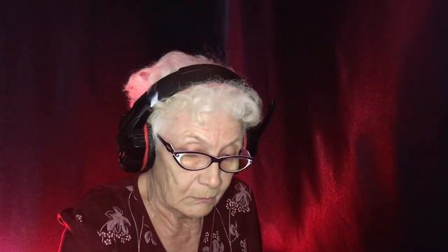 ИРИНА КАЙРАТОВНА - ССС | РЕАКЦИЯ БАБУШКИ ХЕЙТЕР смотреть онлайн