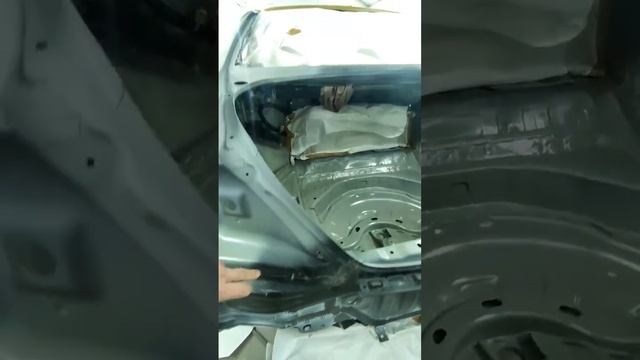 Honda Legend готова к окрасу в радикально черный цвет... смотреть онлайн