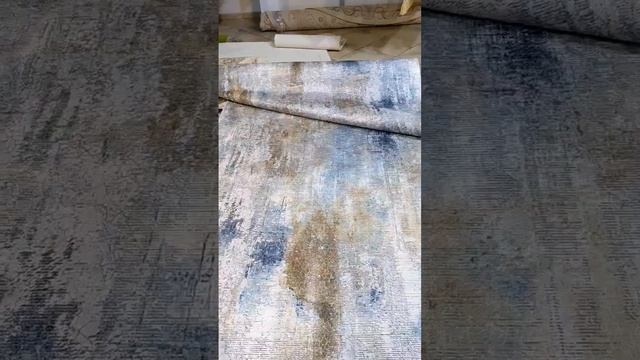 Готовимся к укладке напольного покрытия в кухонной зоне. Обзор материала. #ковер #укладкаковролина смотреть онлайн