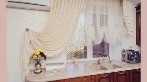 СТИЛЬНЫЕ КОРОТКИЕ ШТОРЫ В КУХНЮ / ПРЕИМУЩЕСТВА римских и на люверсах штор