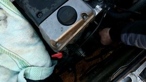 Шум Двигателя причина Замена вакуумного насоса Мерседес W124 е 250d