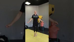 Скакалка для боксёров. Основные упражнения.