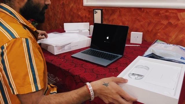 Unboxing the Macbook Pro M2 Max 2023 (space gray) University offer 2023 || Free AirPods 3rd Gen ||