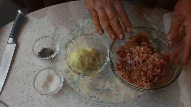 ХРУСТЯЩИЕ И ОЧЕНЬ ВКУСНЫЕ РУЛЕТИКИ ИЗ ЛАВАША С НАЧИНКОЙ.