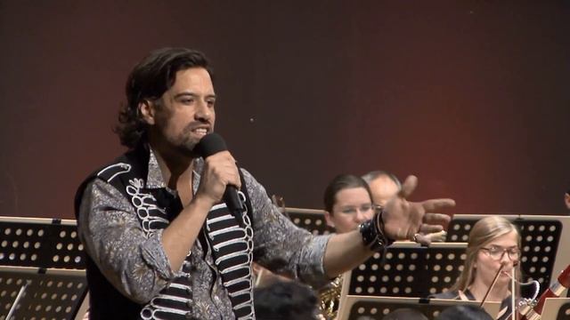 Babylon Berlin Theme full orchestra with The Cast, The Opera Band смотреть онлайн