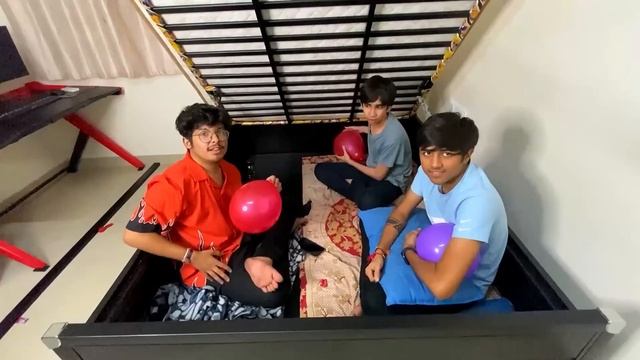 Living Inside The Bed For 24 Hours?TSG Jash Vs Mann Vs Ronish ?Dangerous Challenge ?- Jash Dhoka смотреть онлайн