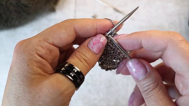 Як зв'язати квітку гібіскус спицями. Покроковий МК в'язання брошки. Літній топ спицями. Пряжа 2023