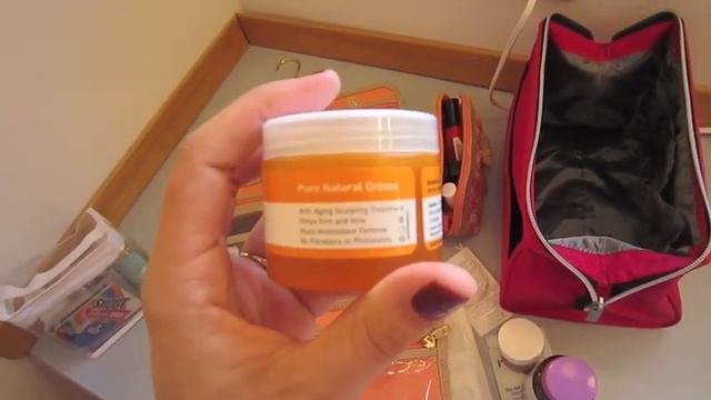 What's In My Travel Toiletries Bag? смотреть онлайн