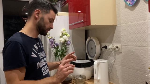 Готовим котлеты на пару в мультиварке Маунфелд смотреть онлайн