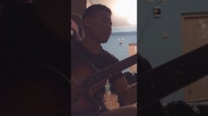 «Горы Саяны». Классно поёт. На русском и бурятском языке. Под гитару