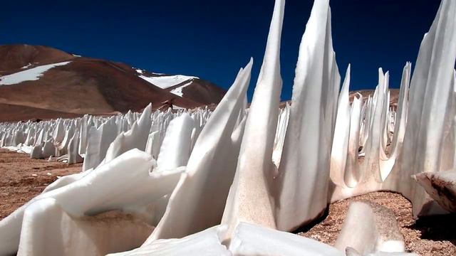 СПУТНИК «ЕВРОПА»! ПОЧЕМУ УСЫПАН 15 МЕТРОВЫМИ ШИПАМИ ? смотреть онлайн