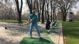 Гольф.  Удар драйвером.