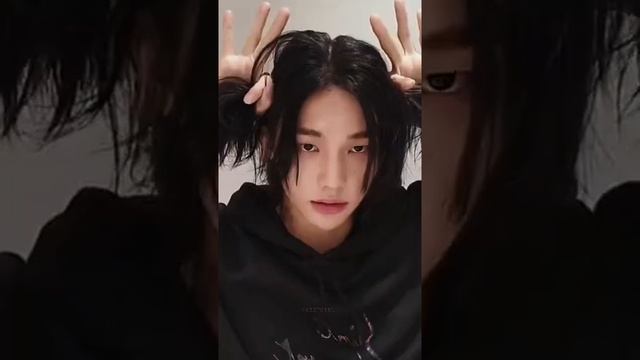 changing hyunjin's avatars new hairstyle ?