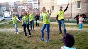 Танцевальный флешмоб на открытии лагеря