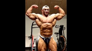 MASSIVE BODYBUILDER IFBB PRO AYAT BAGHERI!! CULTURISTA MASIVO AYAT  BAGHERI!!