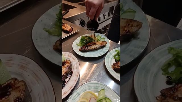 Палтус с соусом унаги и наршарабом ? смотреть онлайн