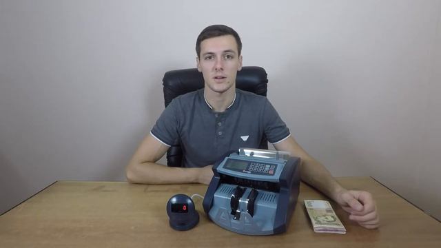 Счетчик банкнот Cassida 5550 UV/MG С калькулятором по номиналу смотреть онлайн