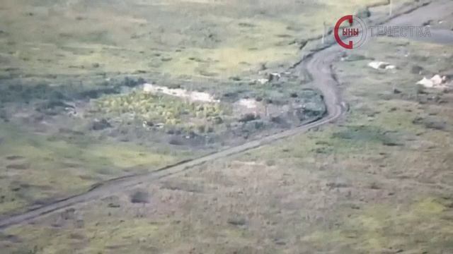 Артёмовское_ Арта ЮВО разбирает укроопорник.