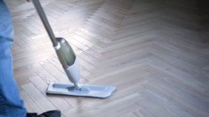 如何清潔及保護塗油木地板 How to Clean and Protect an Oiled Wooden Floor