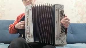 баян мастера В. Бондаренко.