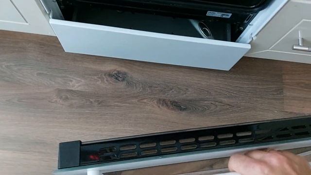 Как снять дверцу с электро или газовой плиты. смотреть онлайн