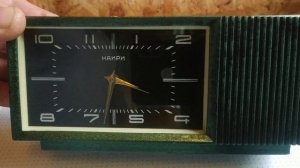 Механические настольные часы Наири с музыкой. Часы облужены и после реставрации корпуса.