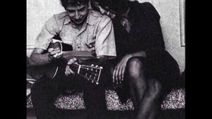 Твой взгляд против моего и я бессилен ♥♥