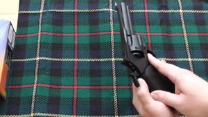 KWC/Cybergun Colt .357 Python 6 mm CO2 & chrono.