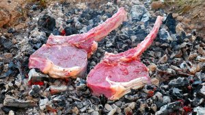 СТЕЙК ПЕЩЕРНОГО ЧЕЛОВЕКА. МЯСО НА УГЛЯХ.