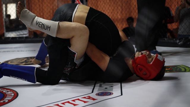 Ильяс Хаматханов vs Кантемир Коков смотреть онлайн