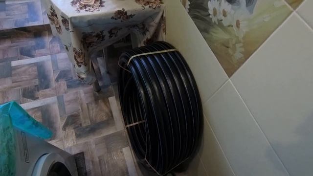 Получил ПНД-трубу для полива огорода(03.12.2022) смотреть онлайн