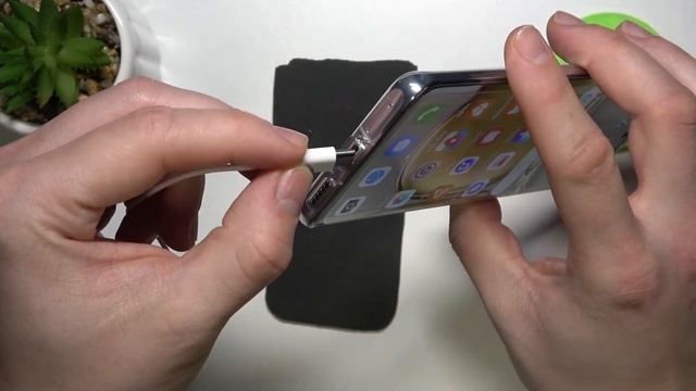 How to Connect Headphones to HUAWEI P50 Pro - Plug In Headphones смотреть онлайн