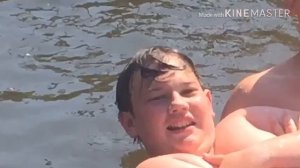 Купаемся в пруду