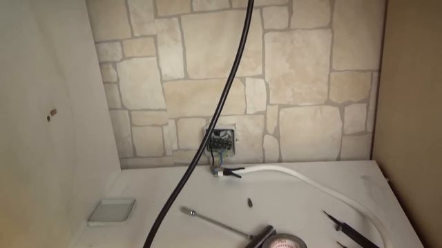 установка и подключение индукционной плиты Siemens. Трехфазка! смотреть онлайн