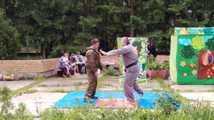 1 июня Новосибирск день защиты детей, перед детской больницей, выступление по Хапкидо,